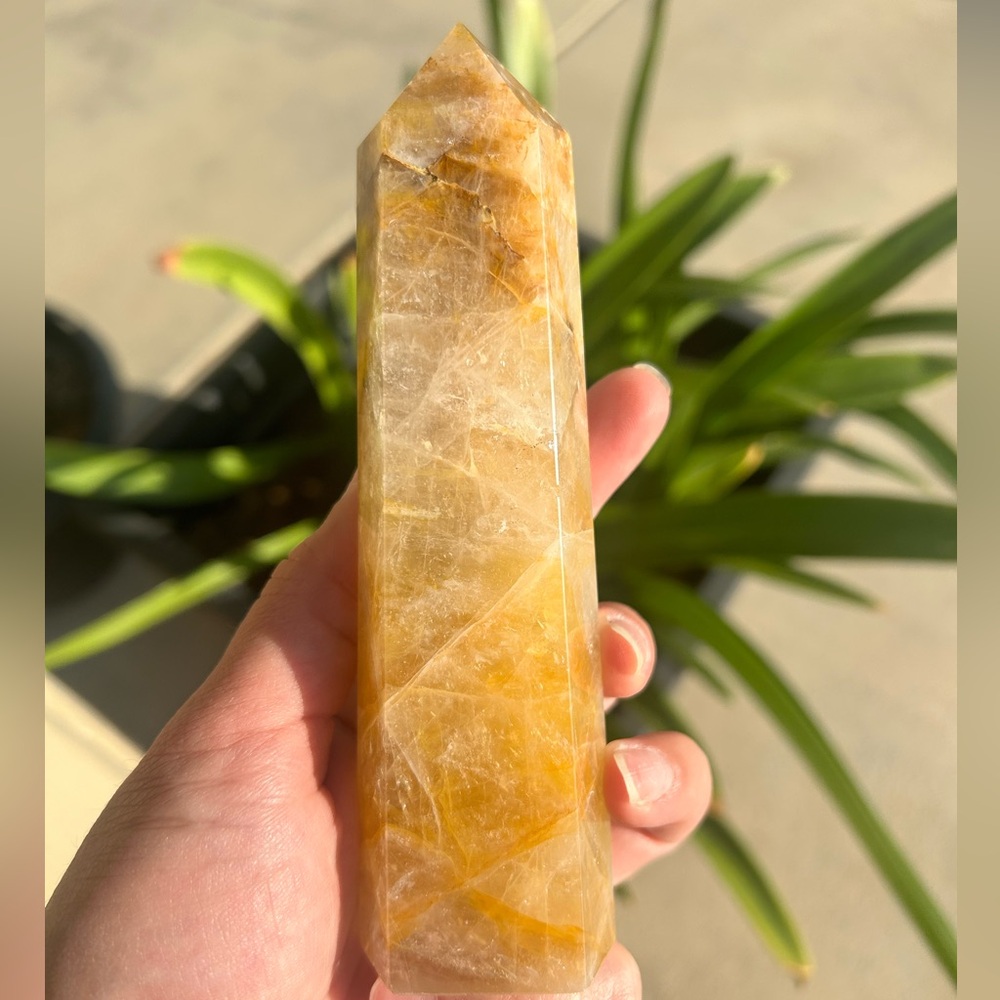 Golden healer tower with flashes Home Accent gift